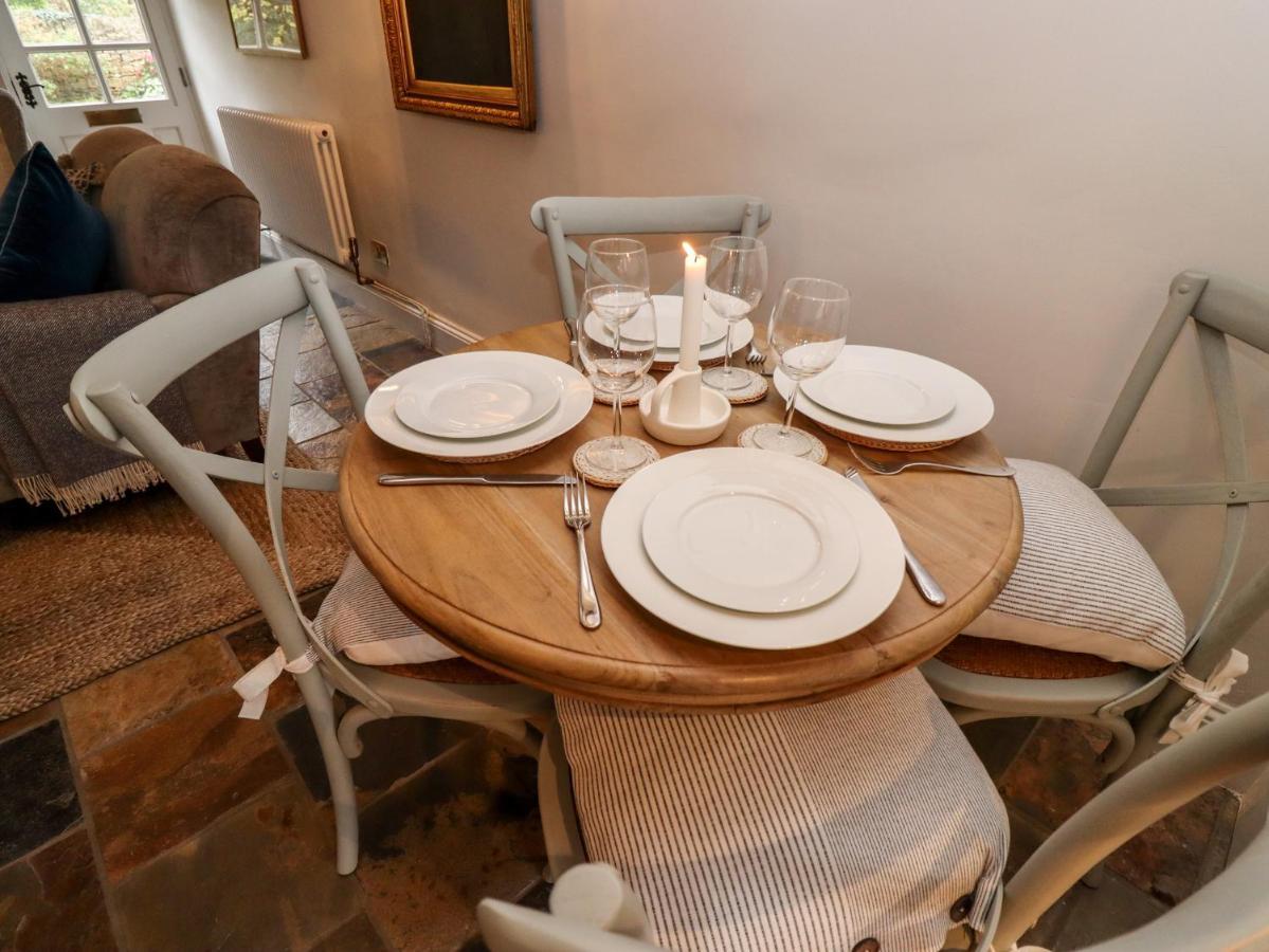 Little Lamb Cottage 치핑캠프던 외부 사진